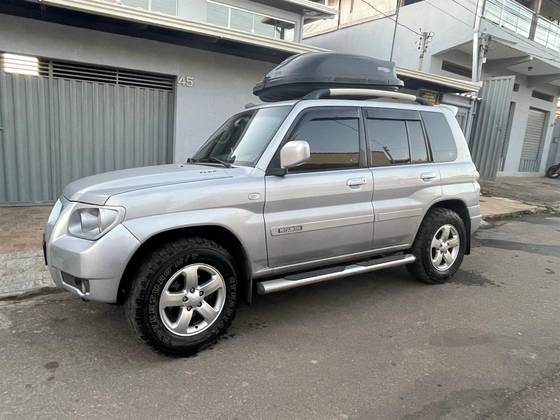 MITSUBISHI PAJERO 2.5 HD 4X4 8V TURBO INTERCOOLER DIESEL 4P MANUAL MITSUBISHI PAJERO 2.5 HD 4X4 8V TURBO INTERCOOLER DIESEL 4P MANUAL
